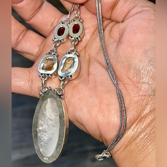 Botswana Lace Agate & Mother Pearl Pendant Necklace - Picture 7 of 10